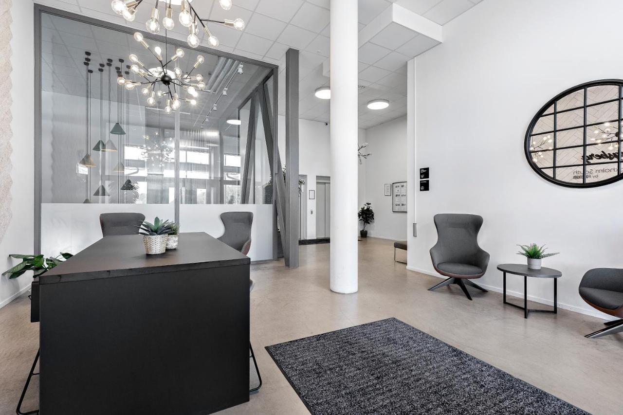 Forenom Hotel Flemingsberg - 10Min From Aelvsjoe 후딩에 외부 사진