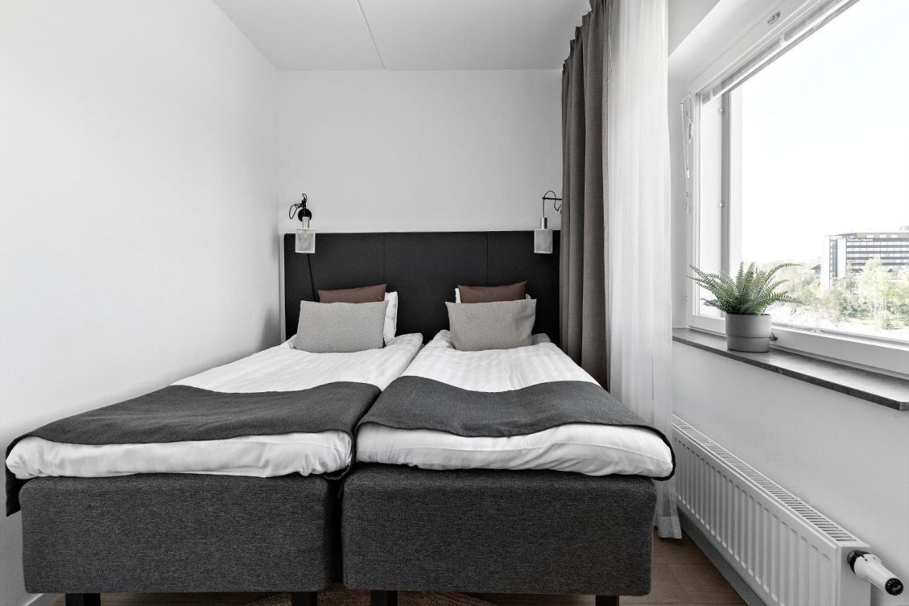 Forenom Hotel Flemingsberg - 10Min From Aelvsjoe 후딩에 외부 사진
