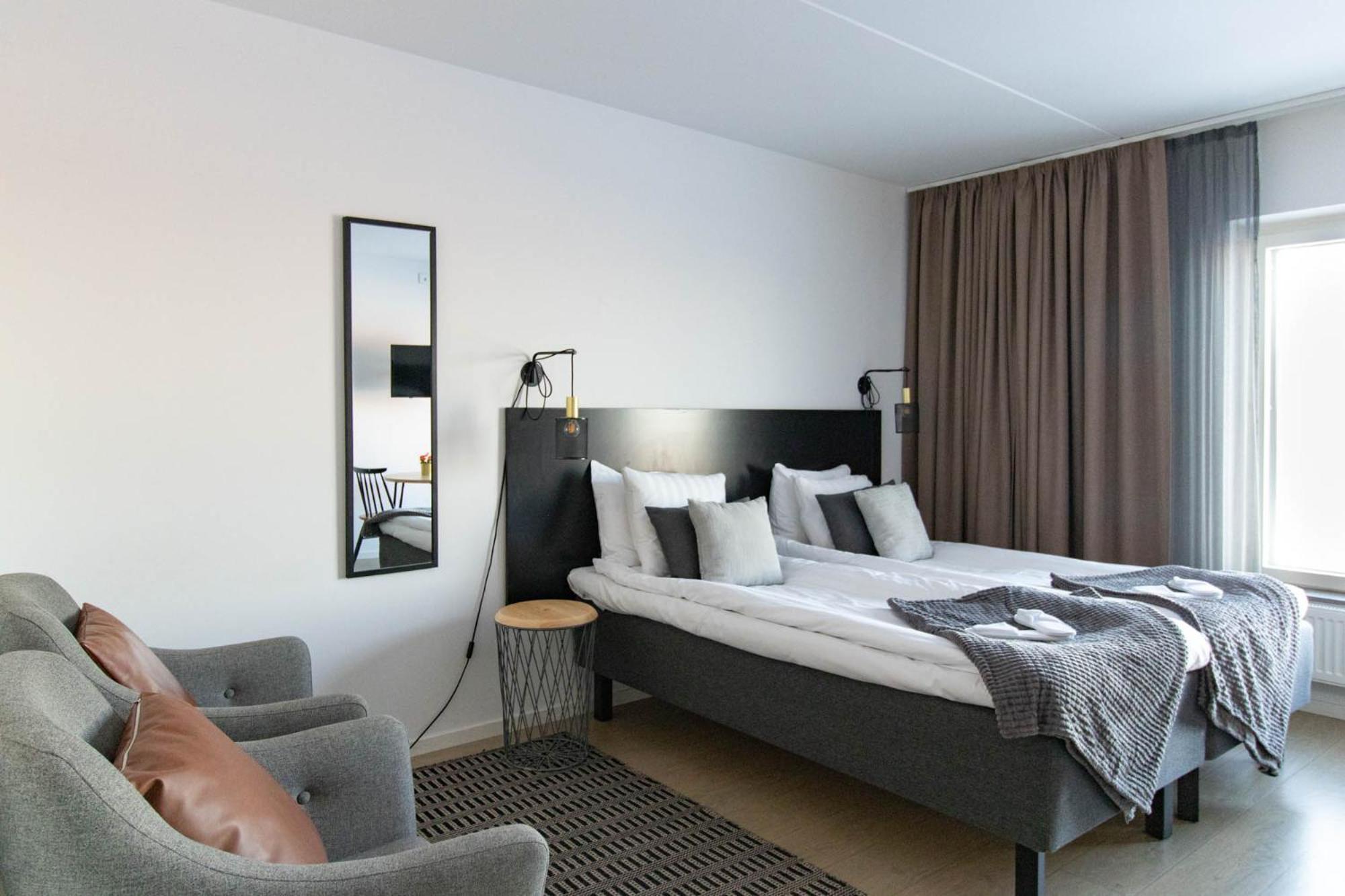 Forenom Hotel Flemingsberg - 10Min From Aelvsjoe 후딩에 외부 사진