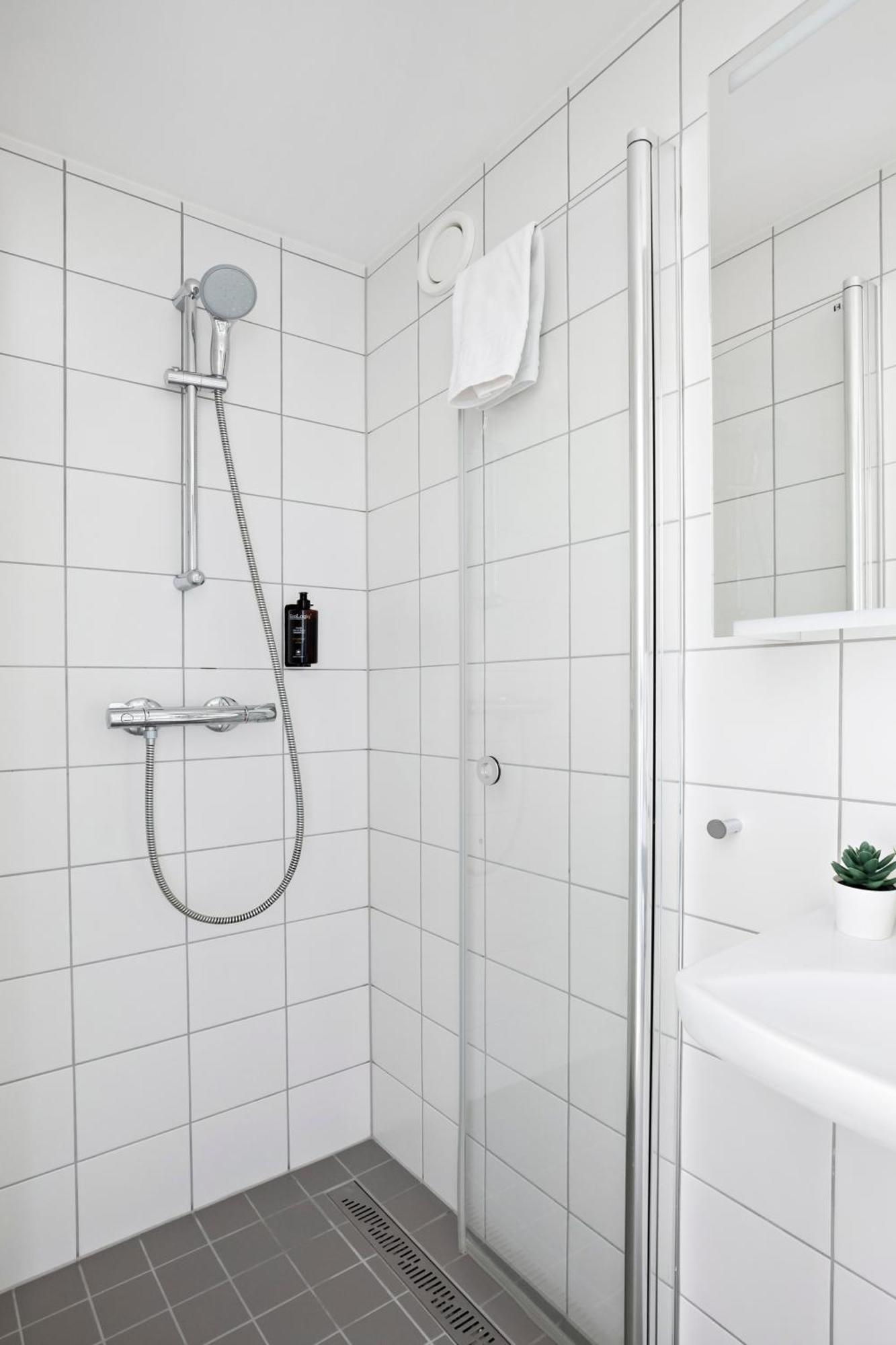 Forenom Hotel Flemingsberg - 10Min From Aelvsjoe 후딩에 객실 사진